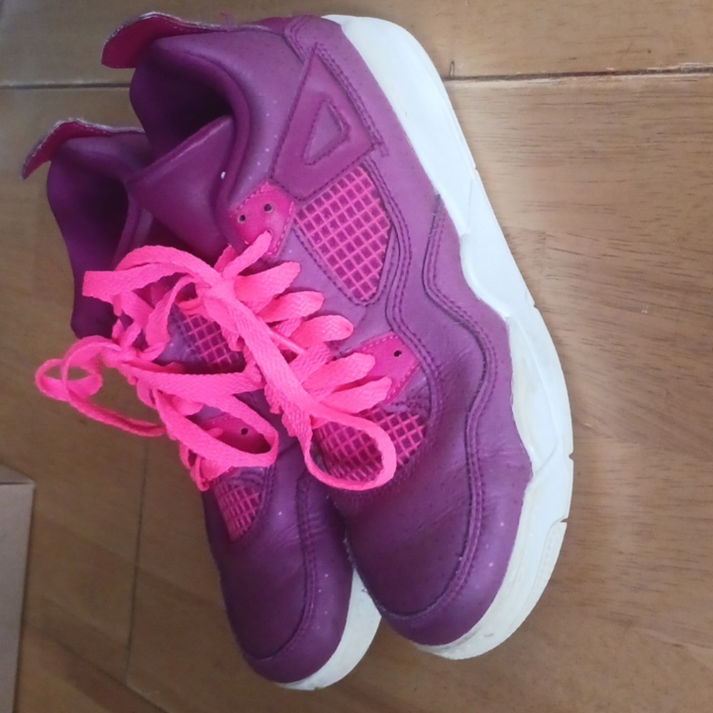 Jordan 4 (iv) Little Girls size 2 Pink